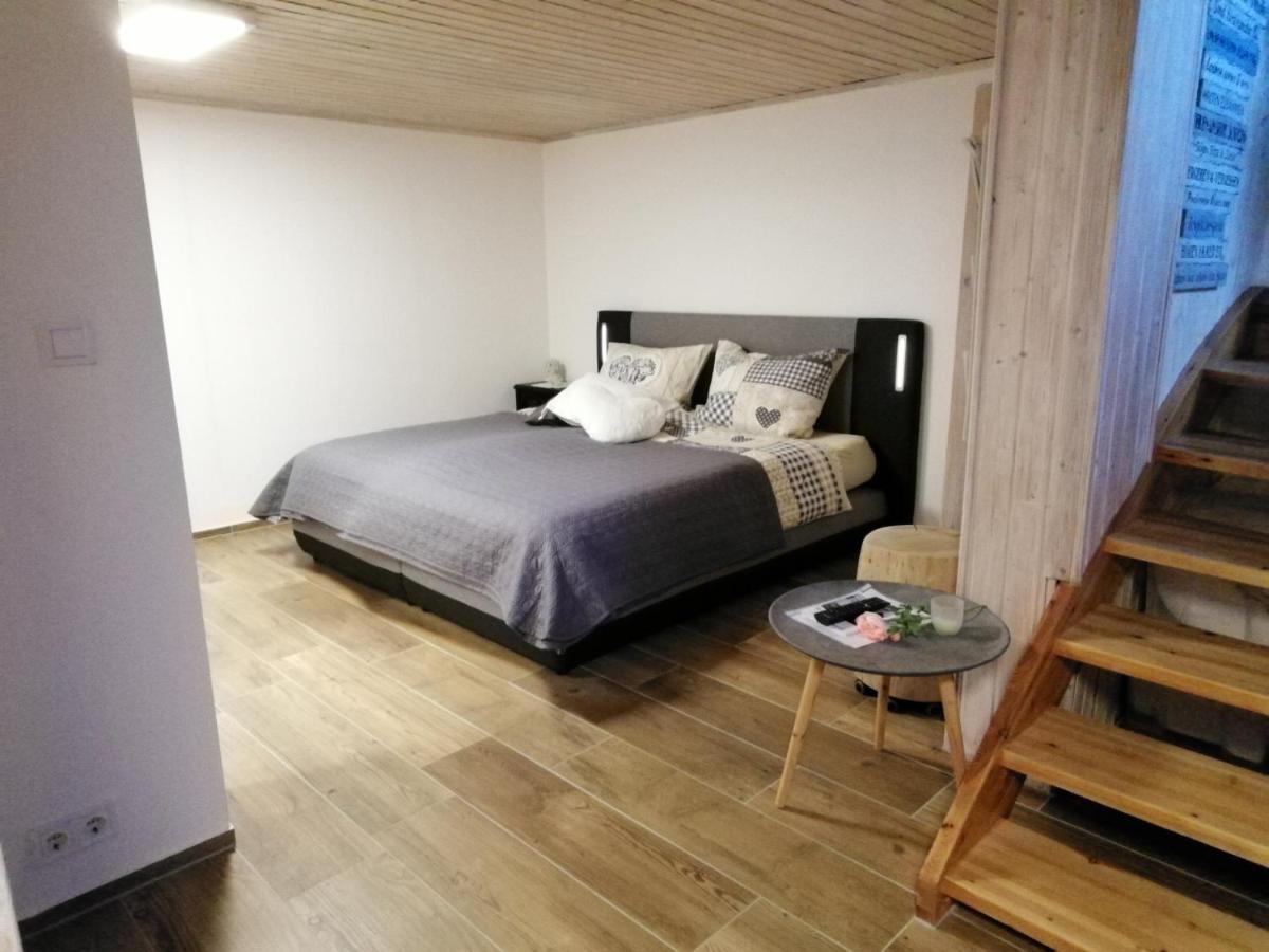 Ferienwohnung Blockhaus Juka Vinningen Zewnętrze zdjęcie